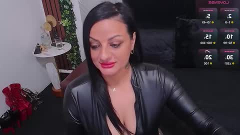 Selene online show from November 18, 5:43 am