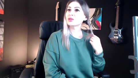 Selena online show from January 27, 6:19 am