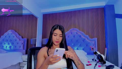 selenastonne online show from September 17, 8:56 pm