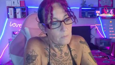 Selvaggia Del Caribe online show from February 14, 7:16 pm