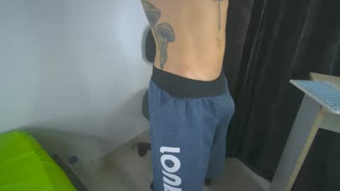 sem_alas online show from February 27, 4:46 am