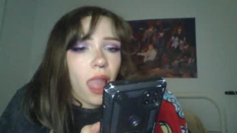 goddess esme  online show from January 4, 3:18 am