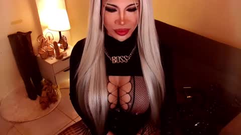 unstappable queen kate online show from December 31, 1:47 am