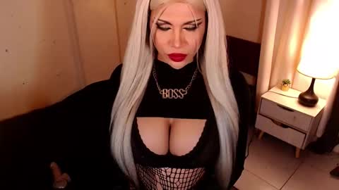 unstappable queen kate online show from February 22, 1:42 am