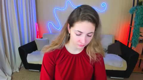 Snapshot of sensitiveheartt chatting on October 22, 7:48 pm sensitiveheartt online show from October 22, 7:48 pm