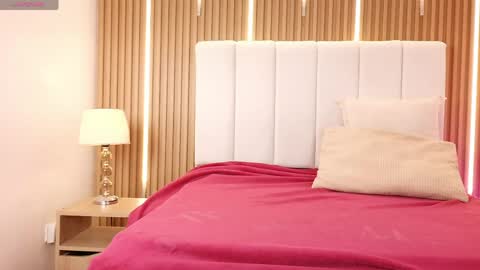 Sensual Kim77 online show from April 20, 12:41 pm