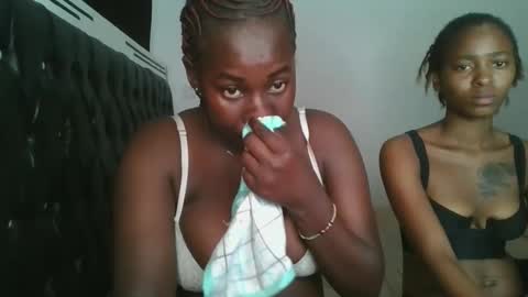 sensual_ria online show from April 18, 9:37 pm