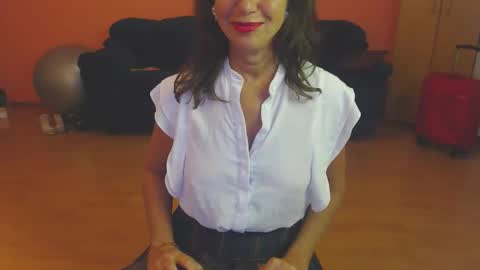 sensualmyra online show from October 4, 12:25 pm