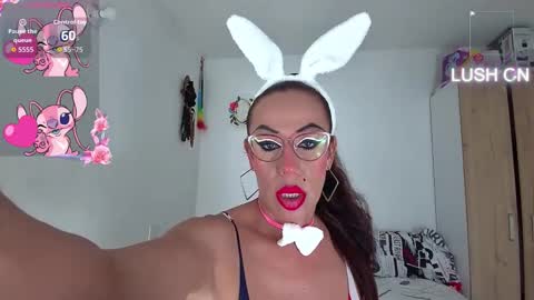 sephorandmonell online show from April 7, 9:17 pm