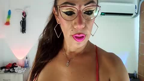 sephorandmonell online show from January 31, 7:11 pm