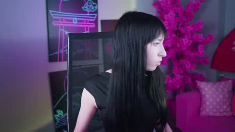 Sera online show from June 21, 12:44 pm