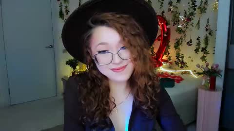 Ophelia online show from March 5, 4:49 pm