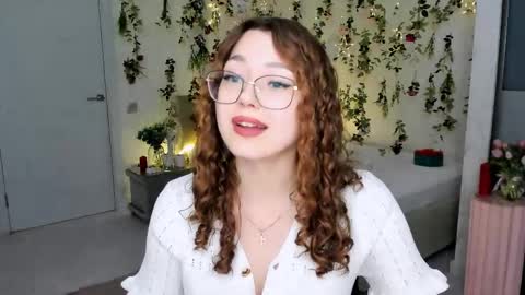 Ophelia online show from April 3, 4:03 pm