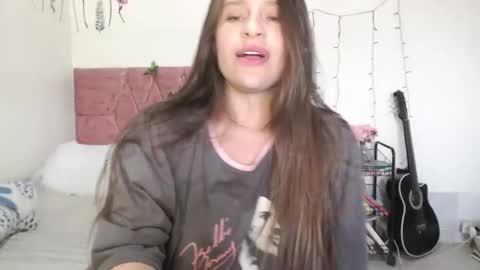 Snapshot of serenity_crystal chatting on January 17, 9:28 pm serenity_crystal online show from January 17, 9:28 pm