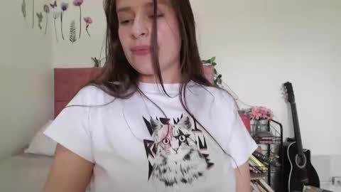 Snapshot of serenity_crystal chatting on February 1, 7:13 pm serenity_crystal online show from February 1, 7:13 pm