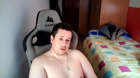 Pollos online show from April 9, 4:01 pm