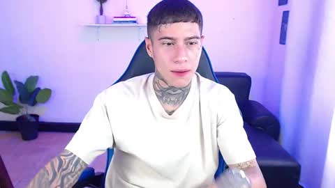 Thomas online show from November 10, 2:42 pm