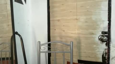 Hi im anne online show from April 14, 7:55 am