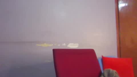 Snapshot of sexie_curvie chatting on October 6, 7:15 am Maggie online show from October 6, 7:15 am