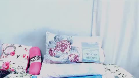 Snapshot of sexiebootyjoyxx chatting on January 21, 9:04 pm sexiebootyjoyxx online show from January 21, 9:04 pm