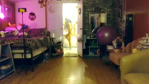 sexiwhiskey699 online show from November 5, 9:22 am