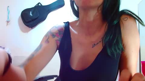 sexmilkdirty online show from December 22, 3:00 am