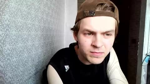 Jennis and OliverPvt is open online show from May 26, 10:54 am
