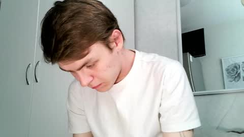 Jennis and OliverPvt is open online show from May 5, 4:19 am