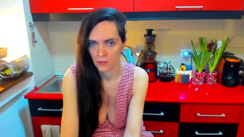 sexqueen1111 online show from February 26, 7:34 am