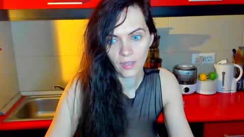 sexqueen1111 online show from November 27, 4:20 am