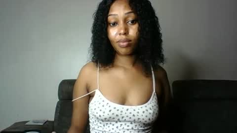Snapshot of sexttiana_ebony chatting on October 11, 10:20 am sexttiana_ebony online show from October 11, 10:20 am