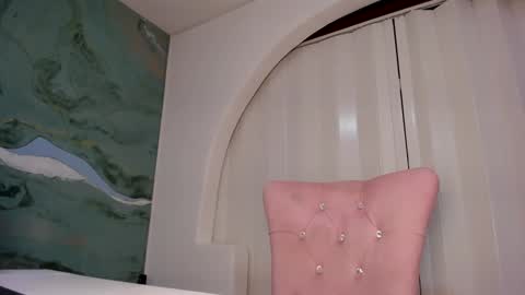 SARA    online show from February 4, 10:30 am