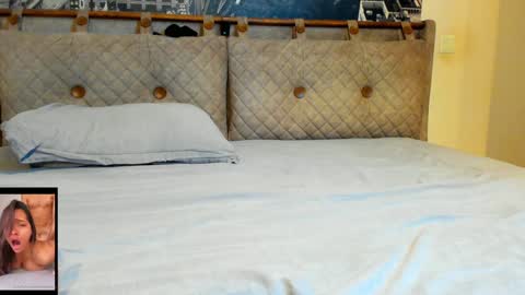 Andrea online show from October 10, 2:01 pm