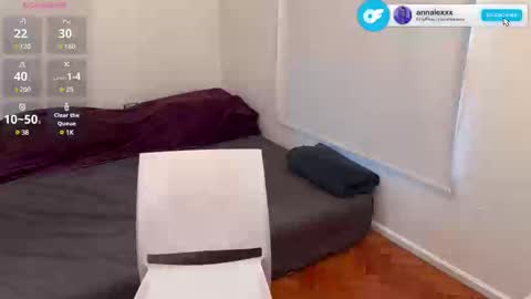 Andrea online show from February 19, 5:27 pm