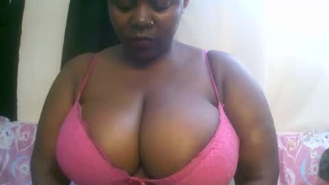 sexxi_ebony online show from April 12, 8:07 am