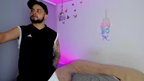 David y Sammy online show from December 14, 11:38 am