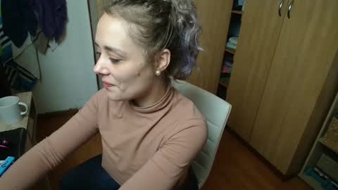 sexxxycrystali online show from October 9, 9:04 am