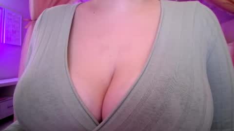 Princess online show from December 15, 3:02 am