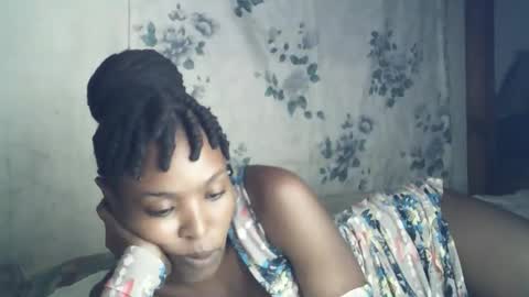 sexxy_curvy23 online show from February 24, 8:12 pm