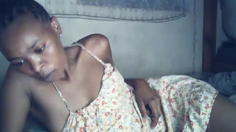 sexxy_curvy23 online show from April 3, 3:57 am