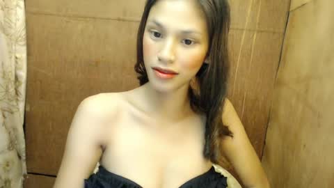 Dahlia online show from April 11, 2:10 pm