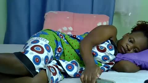 African Queen online show from March 25, 11:06 am