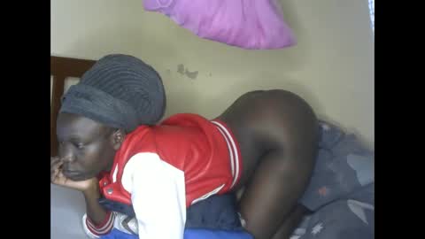 sexy_butty01 online show from September 9, 7:03 pm