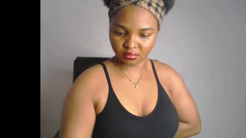 Clara online show from February 3, 6:01 pm