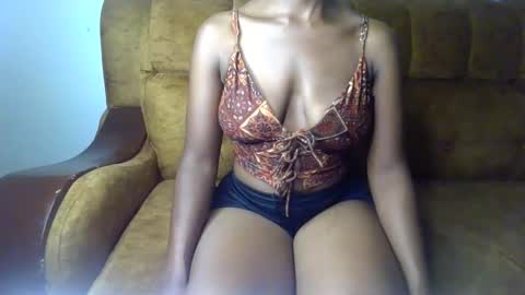 Ellahh online show from May 16, 10:36 am