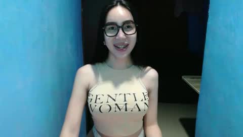 sexy_emily92 online show from April 13, 3:16 pm