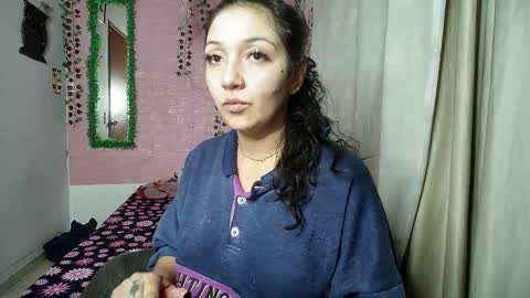 sexy lolas online show from December 17, 5:03 am