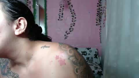 sexy lolas online show from March 11, 12:54 am