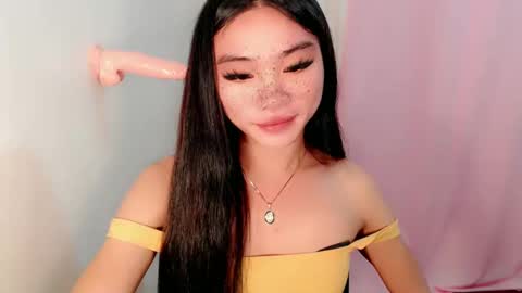 mika online show from February 25, 1:10 pm