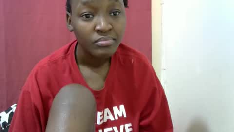 sexy_phoina online show from October 31, 8:15 am